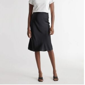 NWT Quince Black Washable 100% Silk Skirt. Size Medium